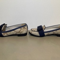 DIANA スネークスキン風 ローファー 23.5cmの画像