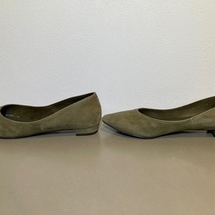 Odette e Odile ポインテッドトゥフラットシューズ 23.5cmの画像