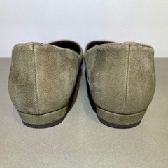 Odette e Odile ポインテッドトゥフラットシューズ 23.5cmの画像