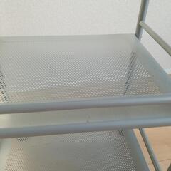 キャスター付き3段ラックの画像