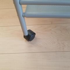 キャスター付き3段ラックの画像