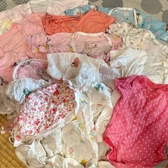 ベービー服、おもちゃ、絵本など
