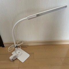 GENTOS　ゲントス　デスクLED照明器具　