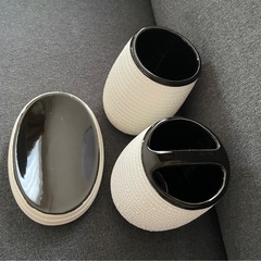 歯ブラシ立て 石鹸置き コップセットの画像