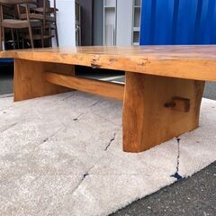 ▼値下げ▼【青コンテナ保管】1枚板座卓 くさび打ち ローテーブル テーブル センターテーブル 幅230×奥行95×高さ45cm  🚚自社配送時💳代引き可🚚(現金、クレジット、スマホ決済対応)の画像