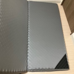 マットレス　ダブルベッド用（ニトリ・点で支える体圧分散敷布団）の画像