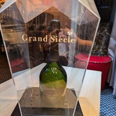 シャンパンデモ