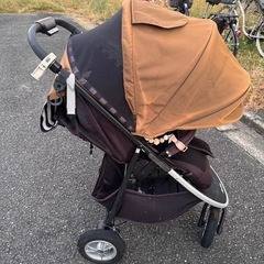 アップリカ　スムーヴ　三輪ベビーカーの画像