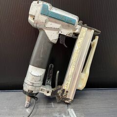 【値下げ特価品】【中古】マキタ　タッカ　AT425A【ハンズクラフト熊本けやき通り店】の画像