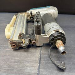 【値下げ特価品】【中古】マキタ　タッカ　AT425A【ハンズクラフト熊本けやき通り店】の画像