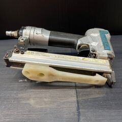 【値下げ特価品】【中古】マキタ　タッカ　AT425A【ハンズクラフト熊本けやき通り店】の画像