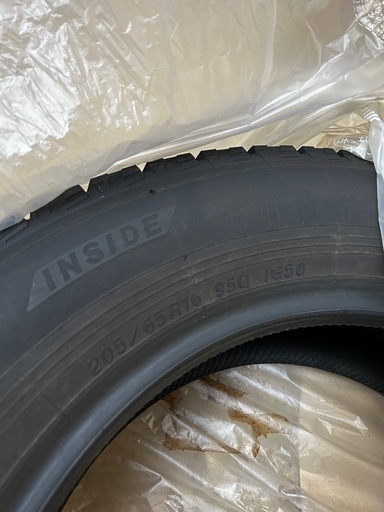 セレナ　スタッドレスタイヤ