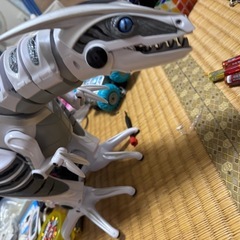 恐竜ラジコン