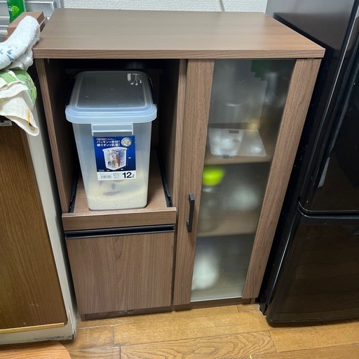 食器棚