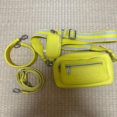 Desigual ショルダーバッグ　ハンドバック
