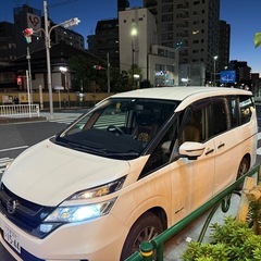 日産セレナ2018ハイブリッド