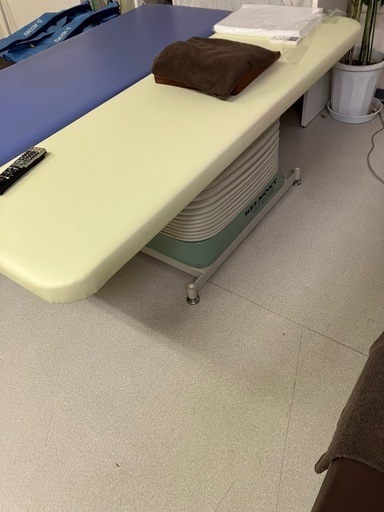 マッサージ　指圧　電動ベット