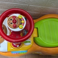 アンパンマンのベビーカー（中古品）を出品します。