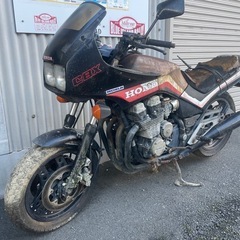 ホンダ　
CBX750F 部品取り