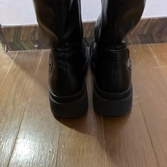 レディースブーツ mサイズ ブラックの画像