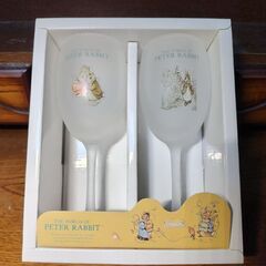 ピーターラビット　新品フロストワイングラス脚付き2客セット