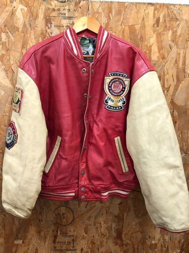 ジャングルジャングル岸和田店】AVIREX アヴィレックス スタジャン 馬皮 赤