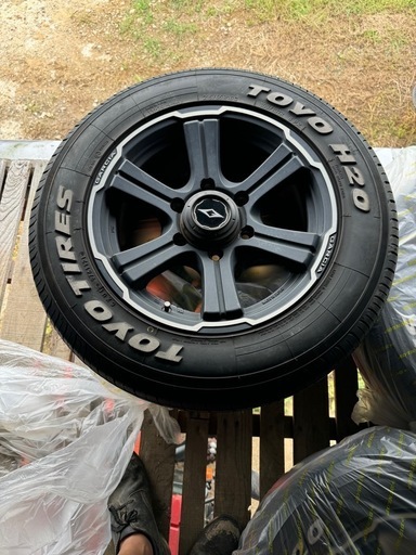 ハイエース200系アルミホイール4本セット