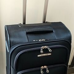 キャリーケース※持ち手が収納できない故障あり※スーツケース