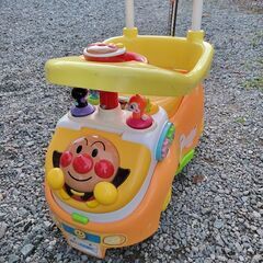 アンパンマン　よくばりビジーカー　手押し車