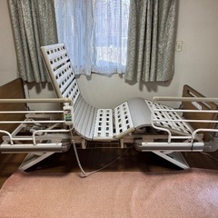 電動介護ベッドの画像