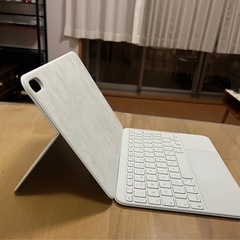 apple magic keyboard Folio 英語タイプホワイトの画像