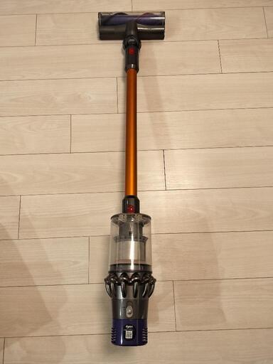 【お取引決定しました】ダイソンコードレス掃除機　SV12 付属品付き