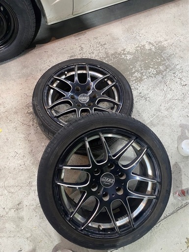 ハイエース6穴225/45/18