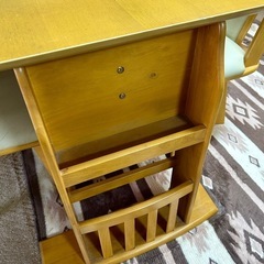 片バタ【ダイニングテーブル】チェア2脚セットの画像