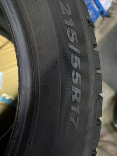 スタッドレス215/55R17 クラウンアスリート　ハイブリッド