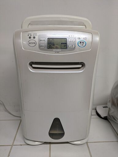 三菱除湿機5kg水タンク—部屋の湿度を設定可能(自動オン/オフ)