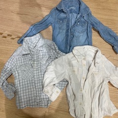 90、100サイズ　デニムシャツ他の画像