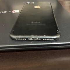 iPhone7 本体　SIMフリー。画面割れなし！の画像