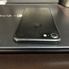 iPhone7 本体　SIMフリー。画面割れなし！の画像