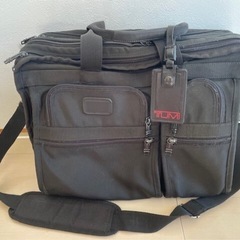 TUMI ブリフケース
