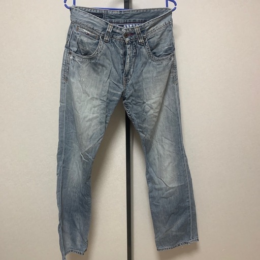 トミーヒルフィガージーンズ Sサイズ