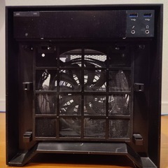 Corsair Obsidian 250D ミニITXケースの画像