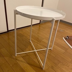 IKEA 丸テーブルの画像