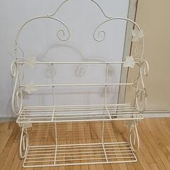 小物などに✨ホワイトシェルフ　中古　の画像