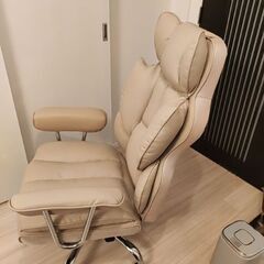 ゲーミングチェアの画像