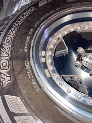 jeepスタッドレス　タイヤ　ヨコハマタイヤ　ホイール込み 