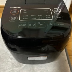 TOSHIBA3合炊き炊飯器　使用１年未満