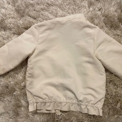 BeBe ジャケットの画像