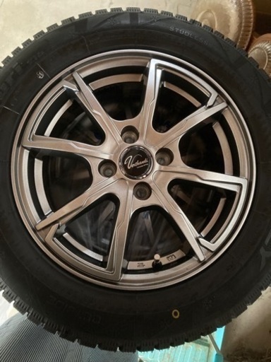 《交渉中》新品スタッドレス　間違えて購入したため185/65R15