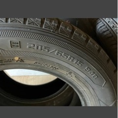 205 65 15 ほぼ新品　スタッドレス2本の画像